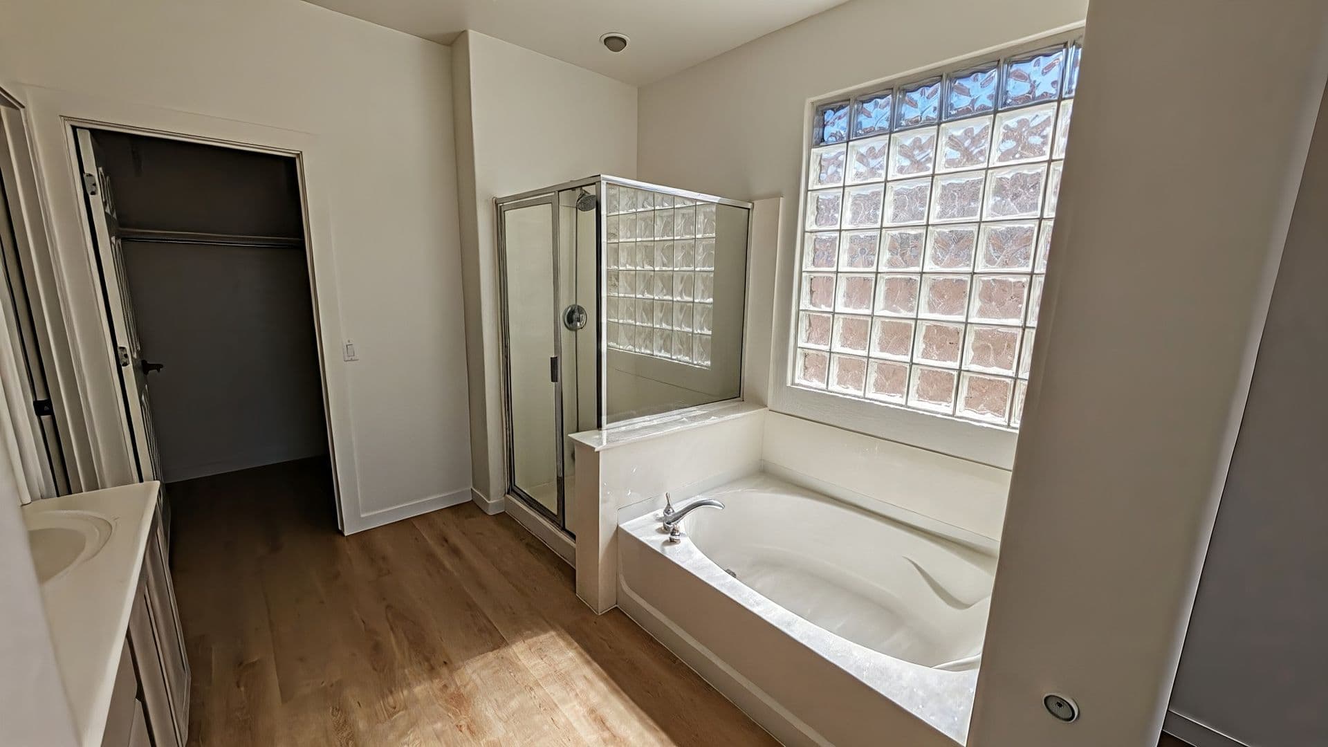 SAN TAN VALLEY House: 29810 N. LITTLE LEAF DR