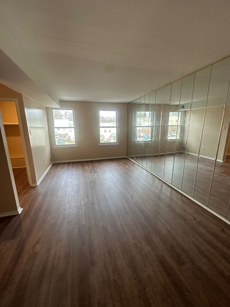 Philadelphia Apartment: 2830 Saxton Road