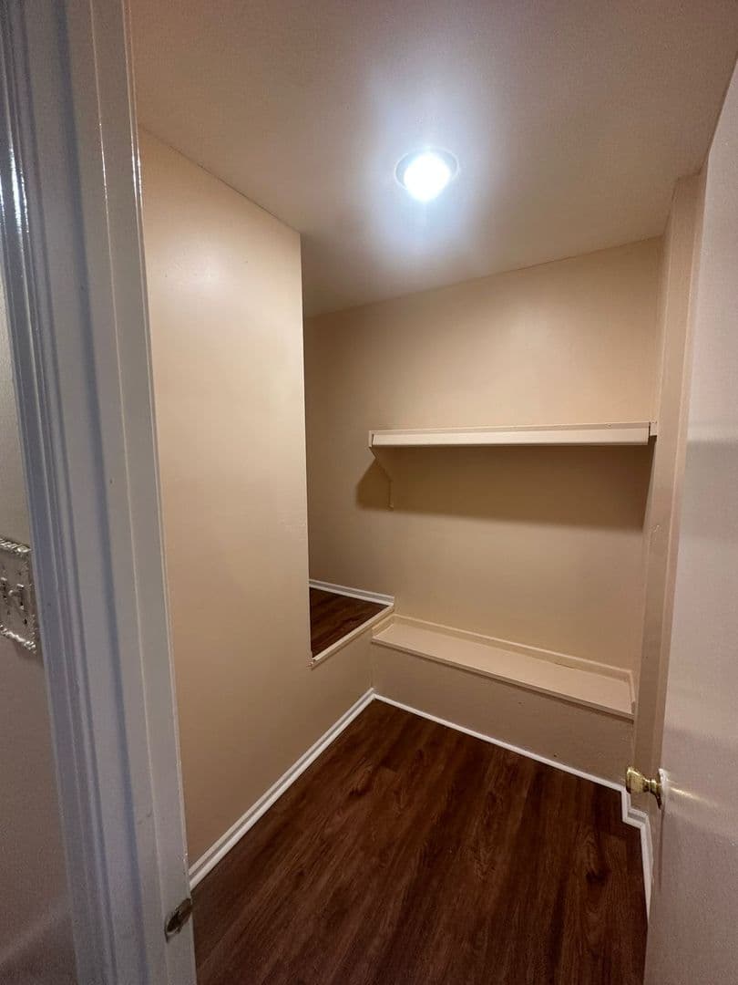 Philadelphia Apartment: 2830 Saxton Road