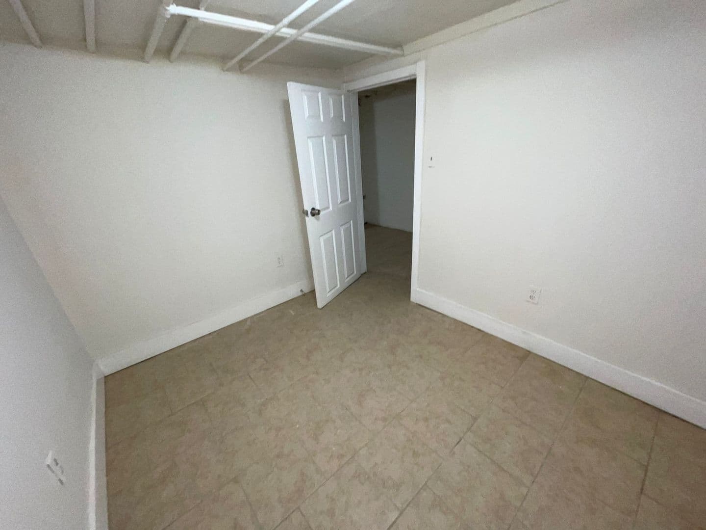 Philadelphia Multiplex: 6430 1/2 Tulip Street