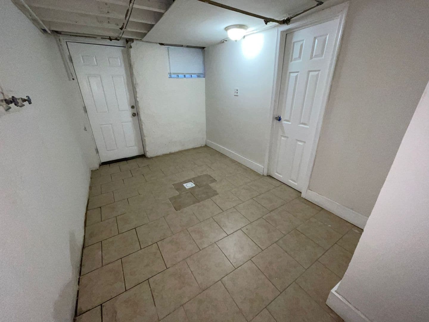 Philadelphia Multiplex: 6430 1/2 Tulip Street