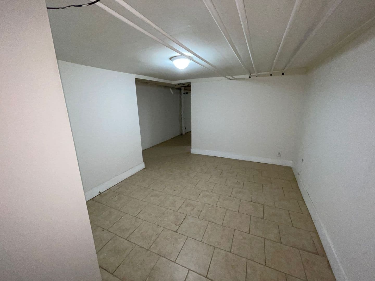 Philadelphia Multiplex: 6430 1/2 Tulip Street