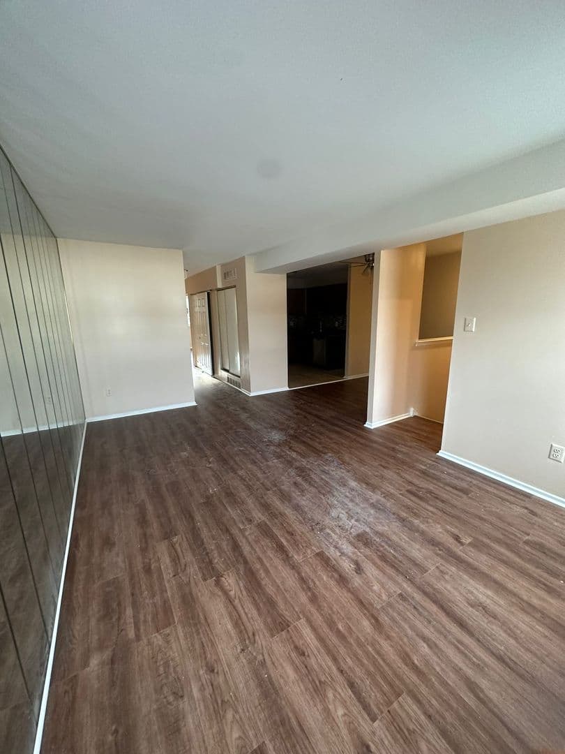 Philadelphia Apartment: 2830 Saxton Road