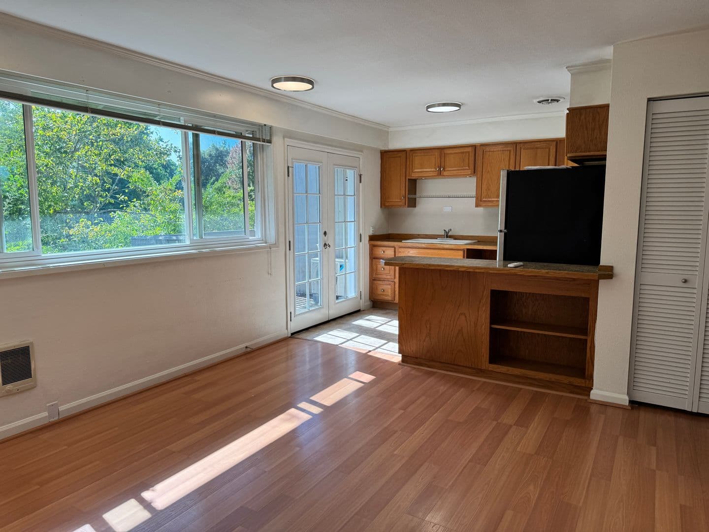 Eugene House: 2082 W. 14th Pl.