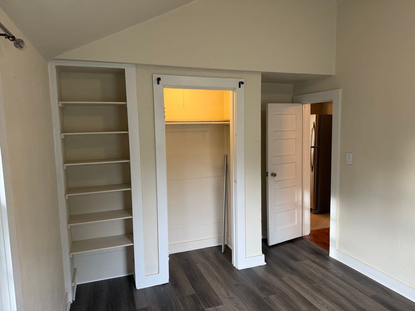 Eugene House: 1136 W 8th Ave