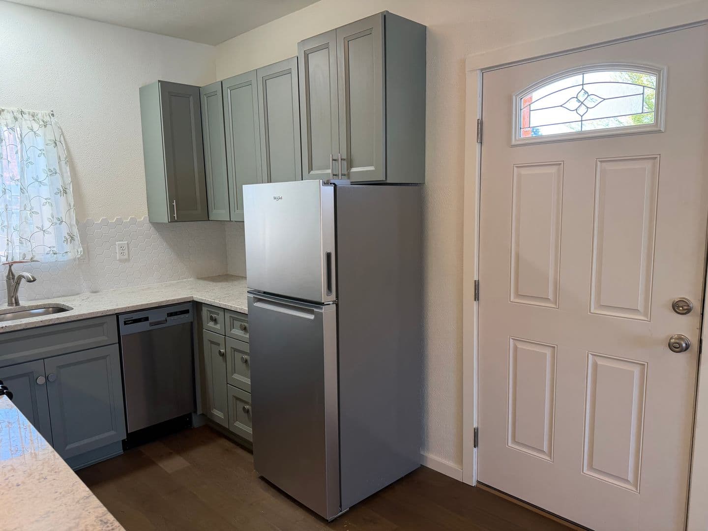 Springfield House: 579 N 51st St