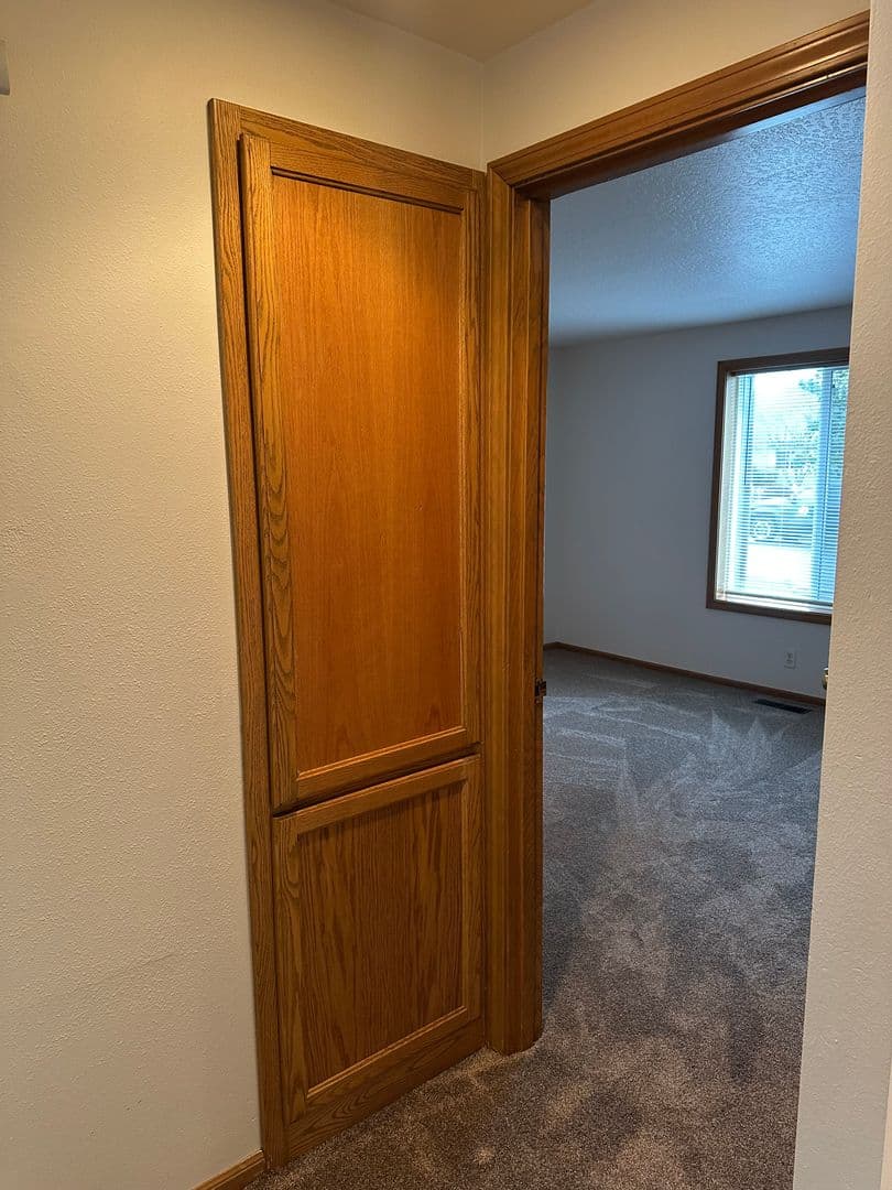 Eugene House: 2975 Matt Dr.