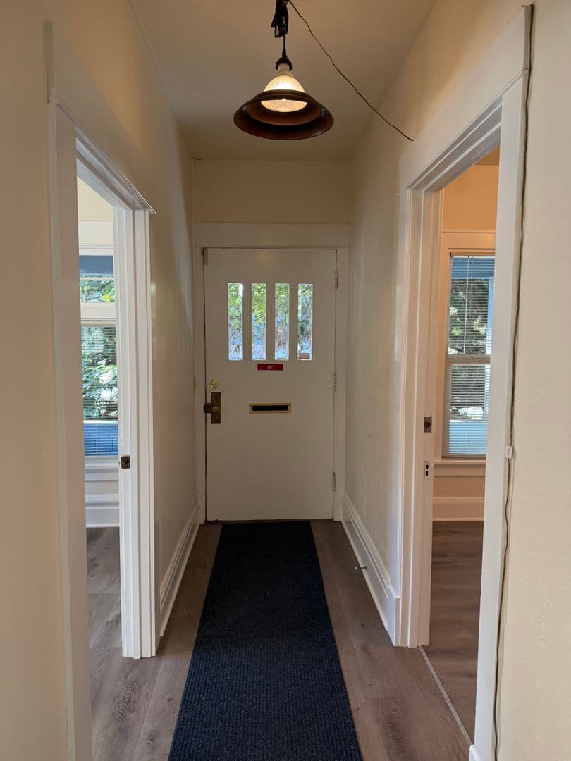 Eugene House: 245 West 13th Ave.