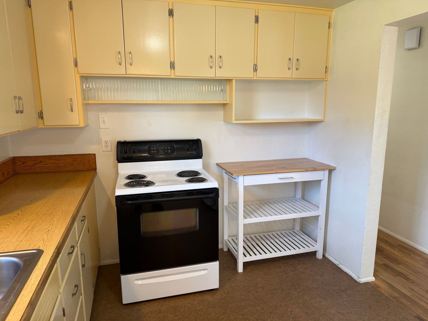 Eugene House: 3135 W 14th Ave