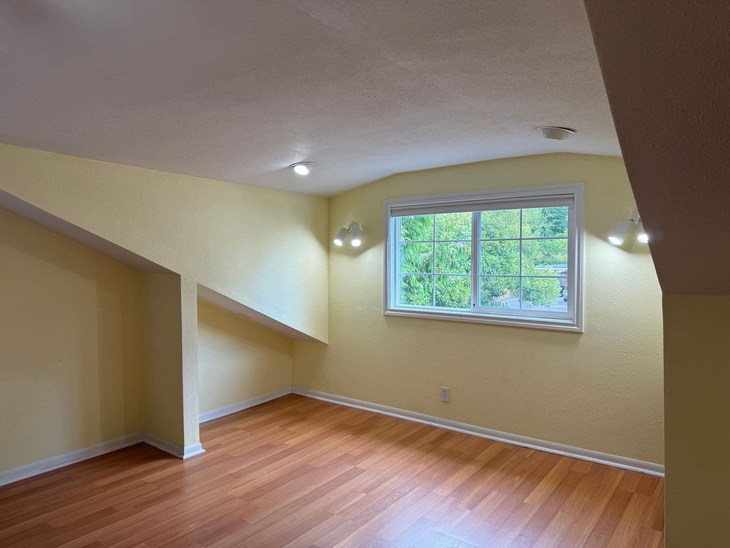 Eugene House: 852 Leigh St.