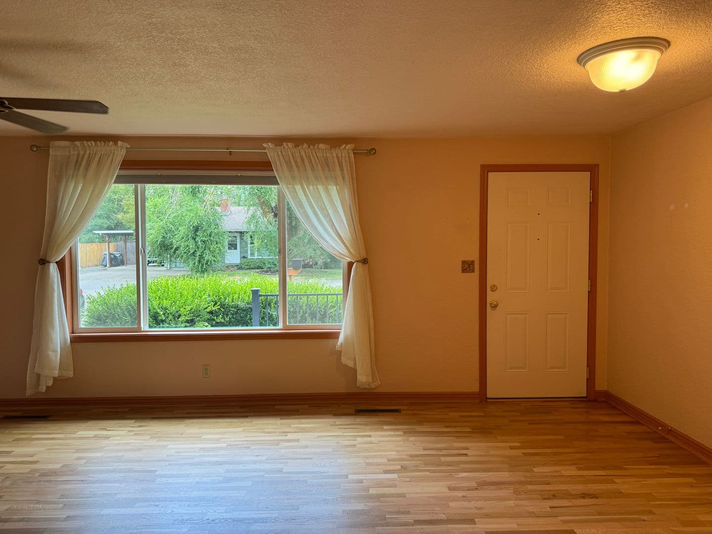 Eugene House: 852 Leigh St.