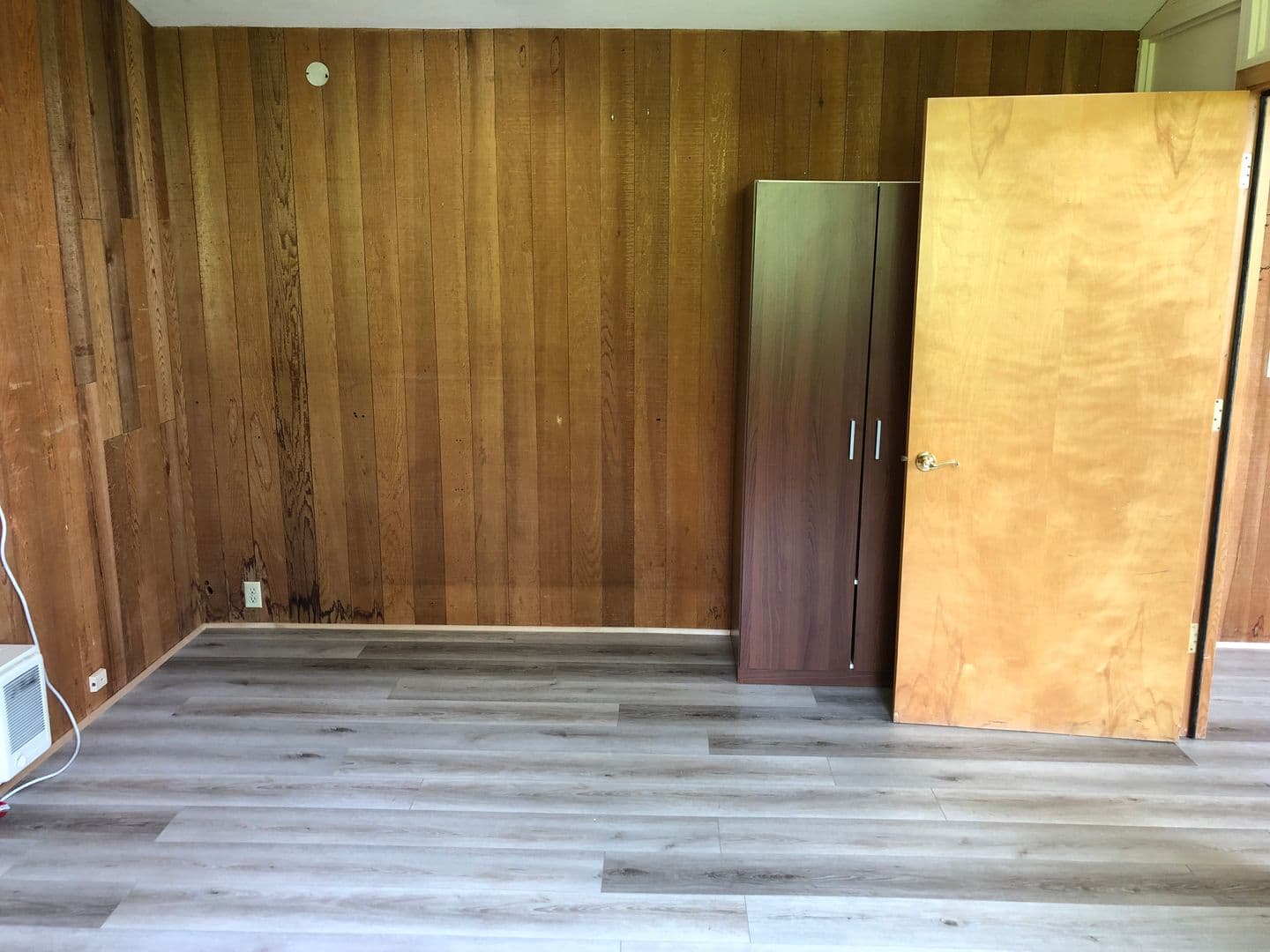 Eugene Apartment: 1873 Garden Ave.