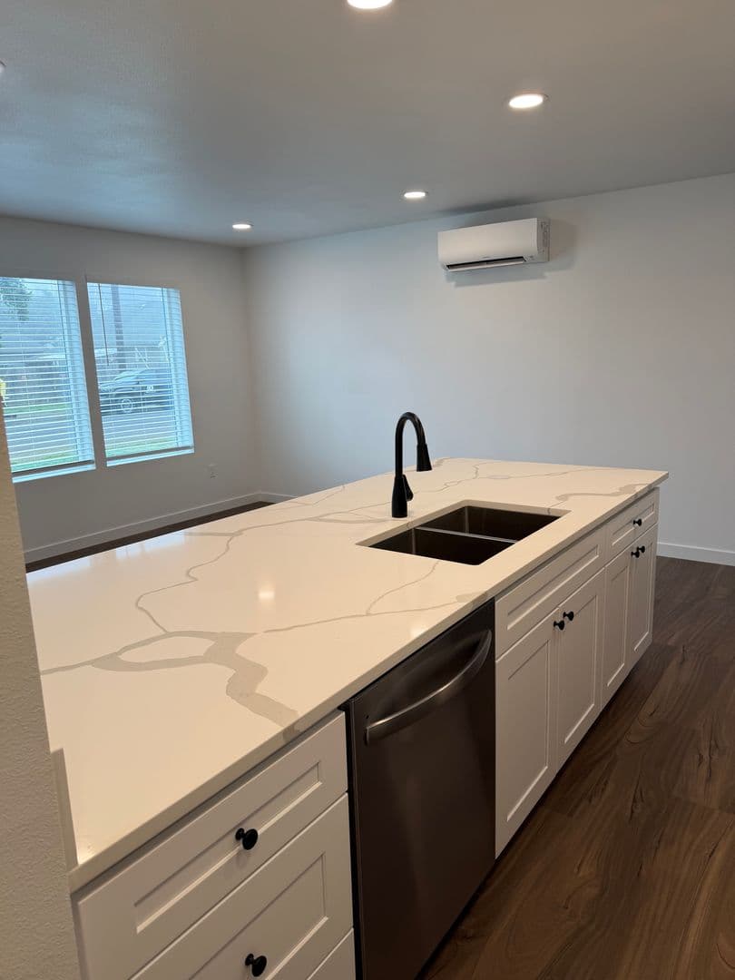 Springfield House: 240 N 55th St.