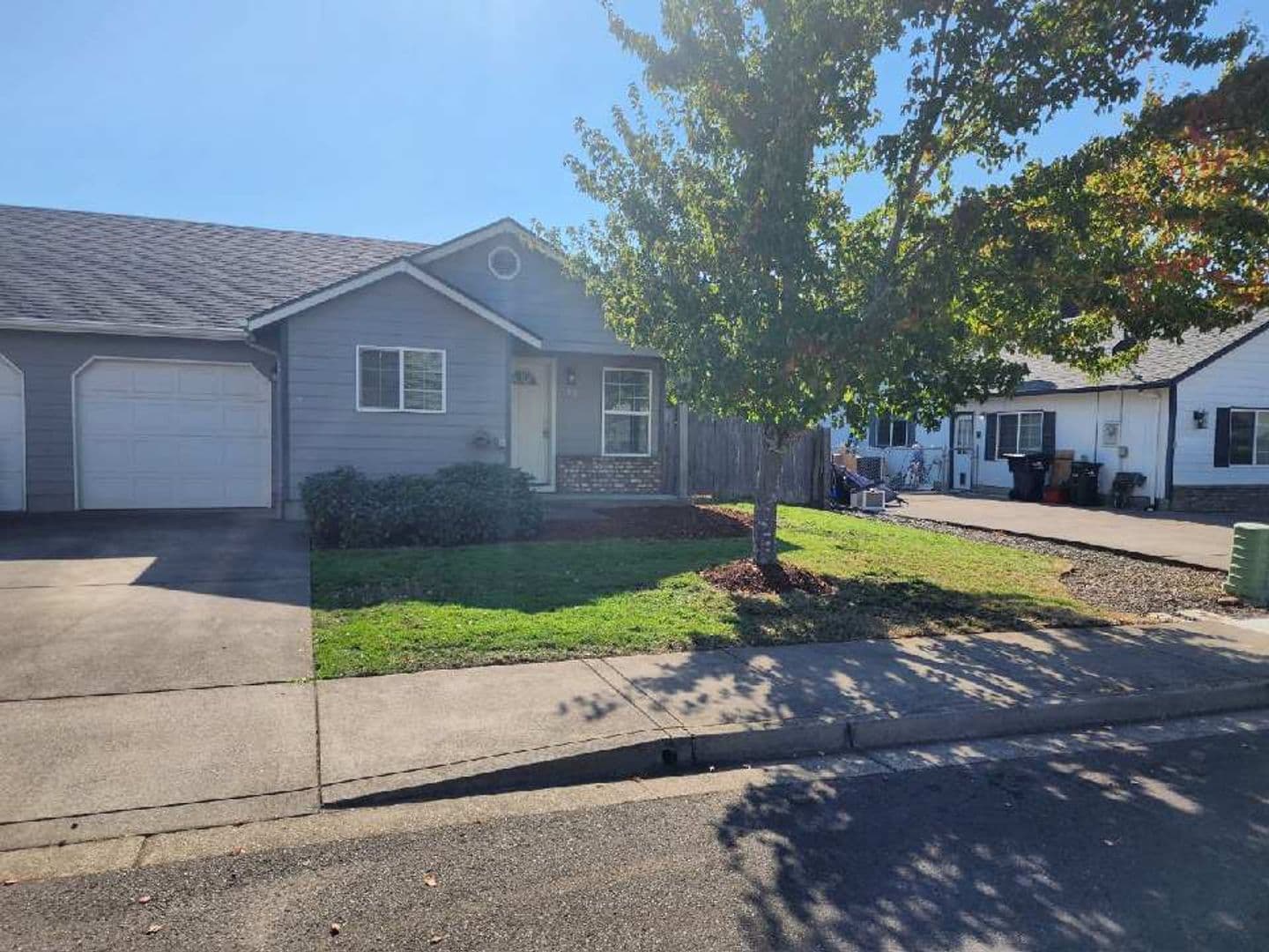 Creswell House: 115 Blue Jay Loop
