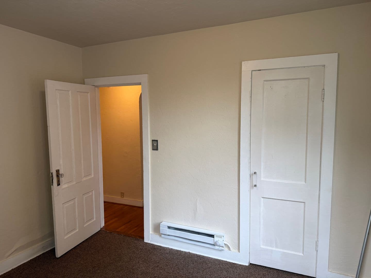 Eugene House: 1136 W 8th Ave