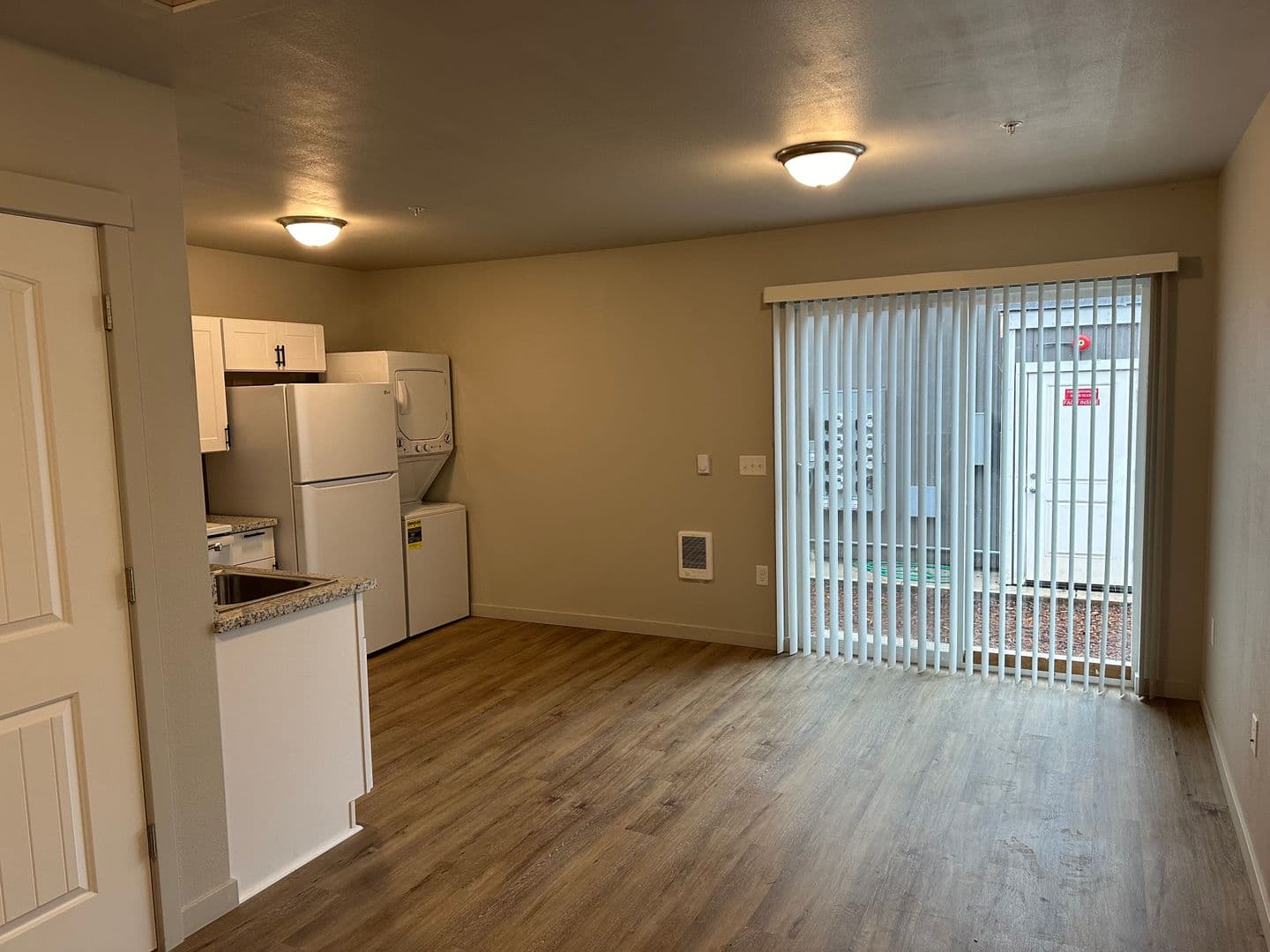 Cottage Grove Apartment: 555 N. River Rd.