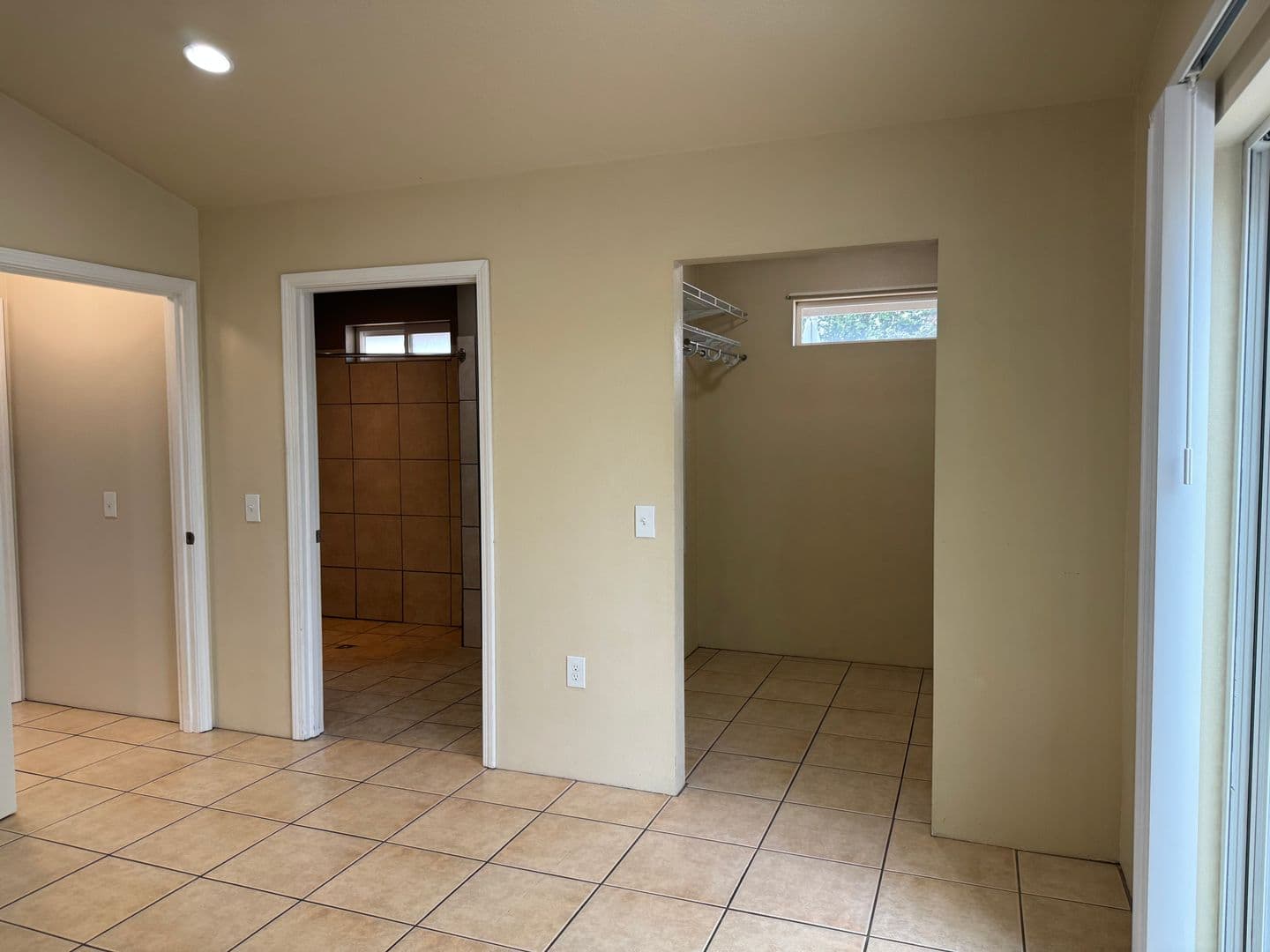 Springfield House: 4195 Glacier View Dr.