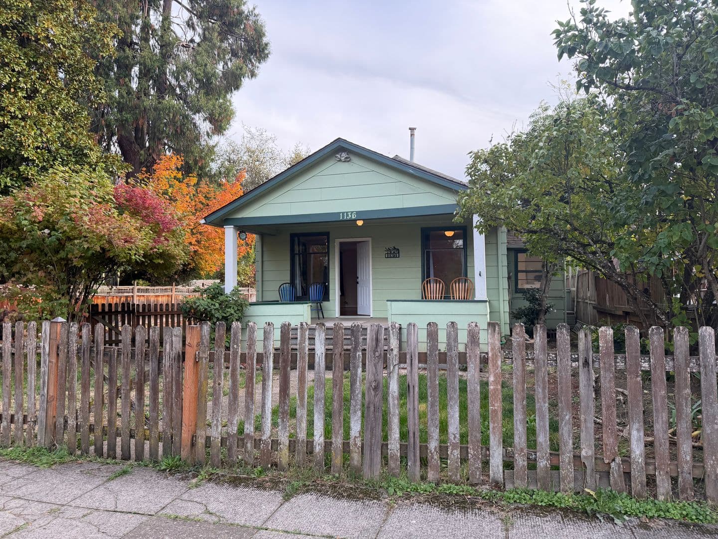 Eugene House: 1136 W 8th Ave