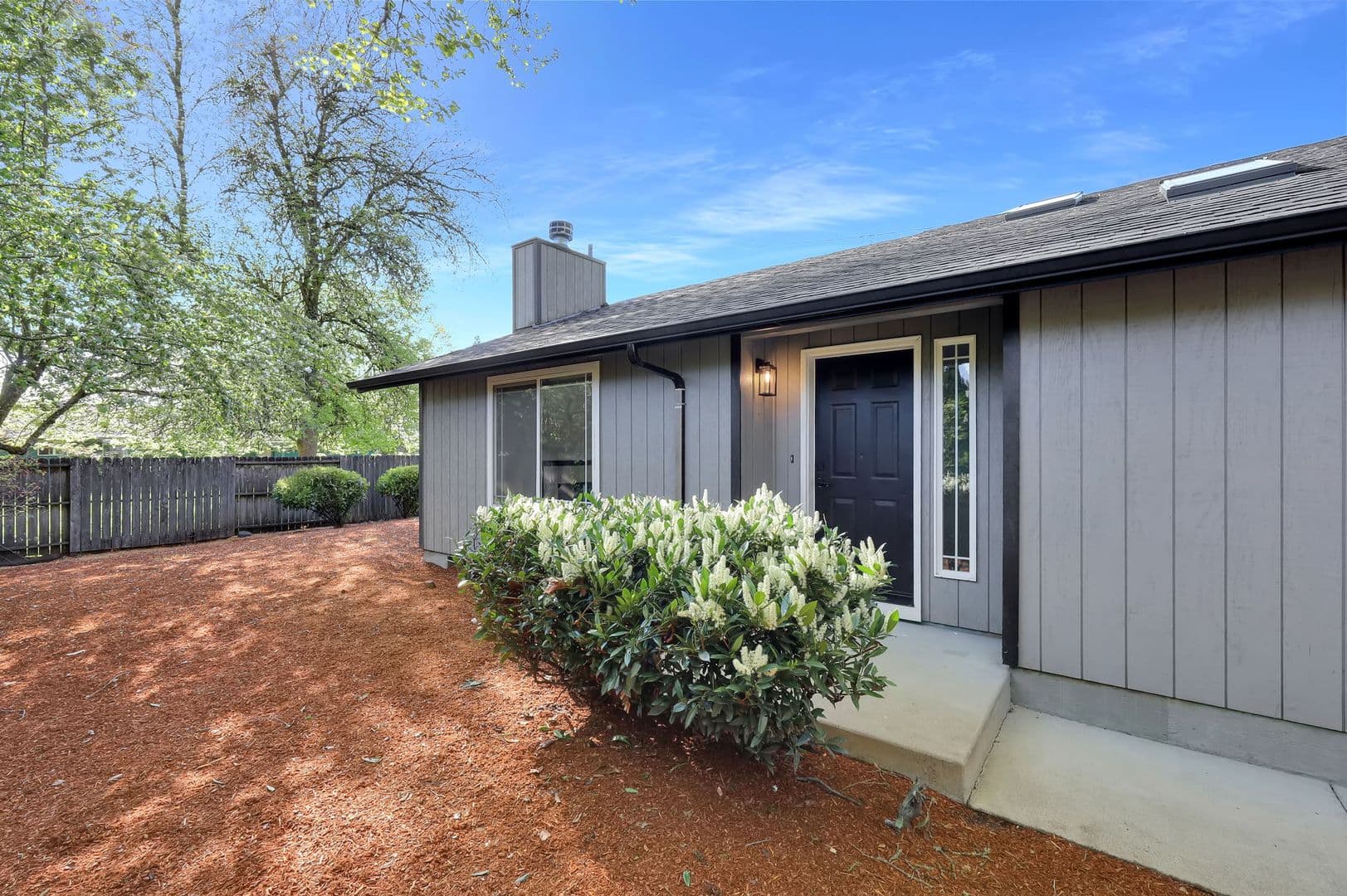 Eugene House: 2170 Crescent Ave.
