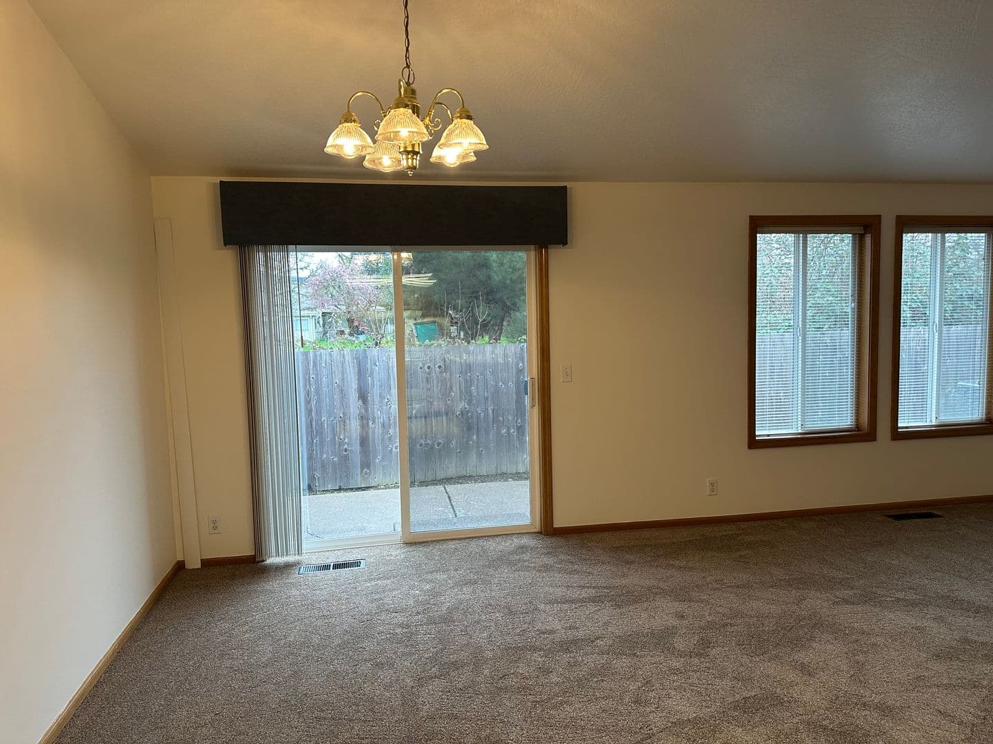 Eugene House: 2975 Matt Dr.