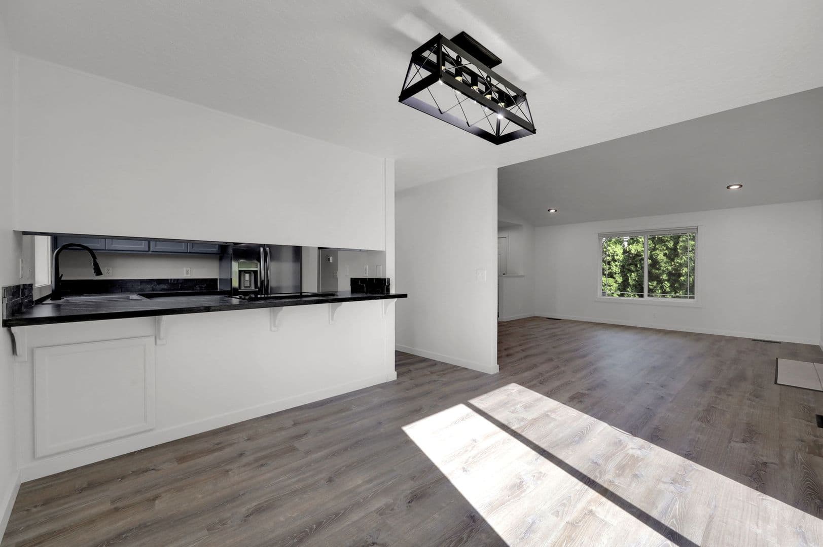 Eugene House: 2170 Crescent Ave.