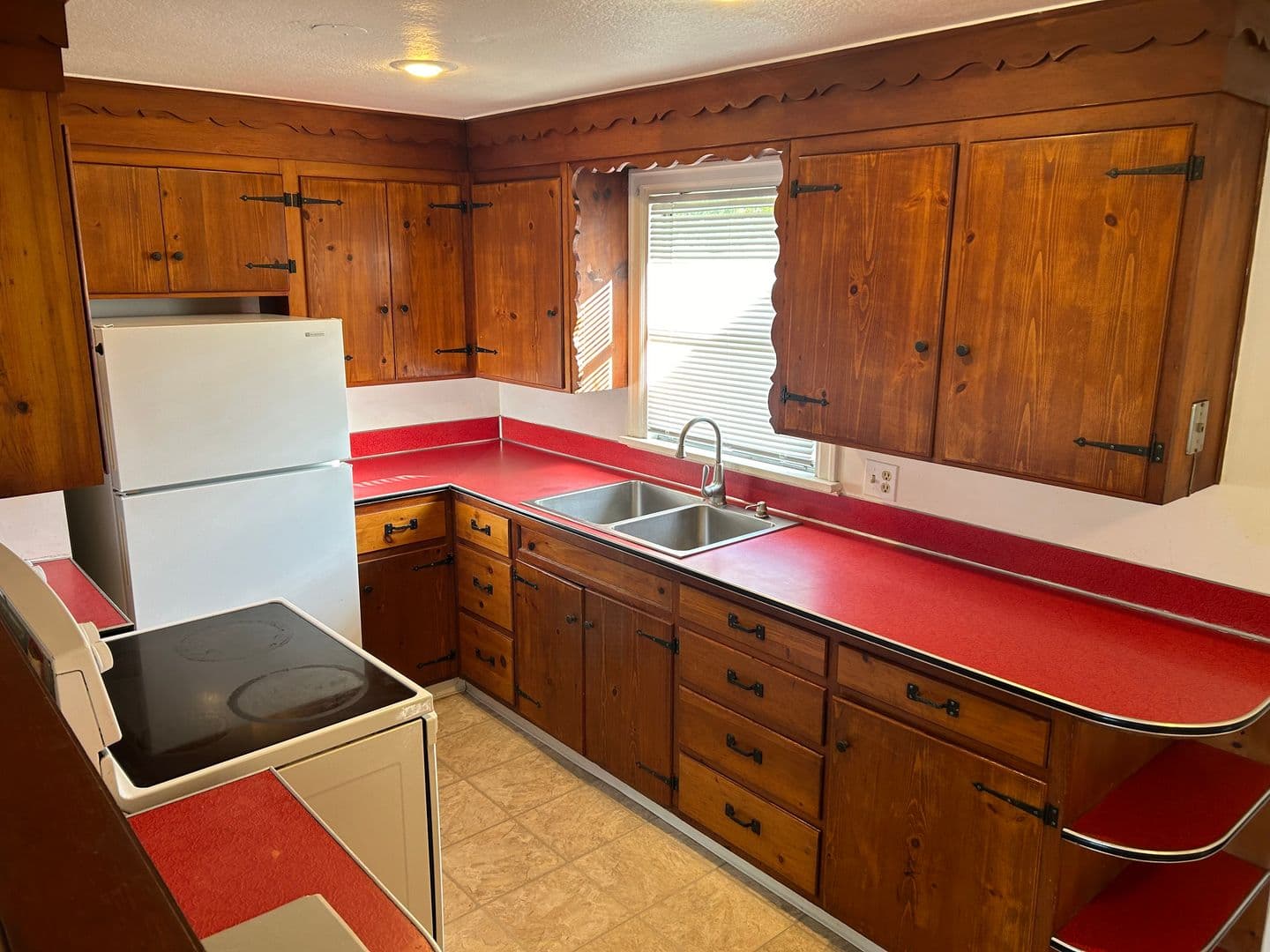 Eugene House: 1209 Coburg Rd.