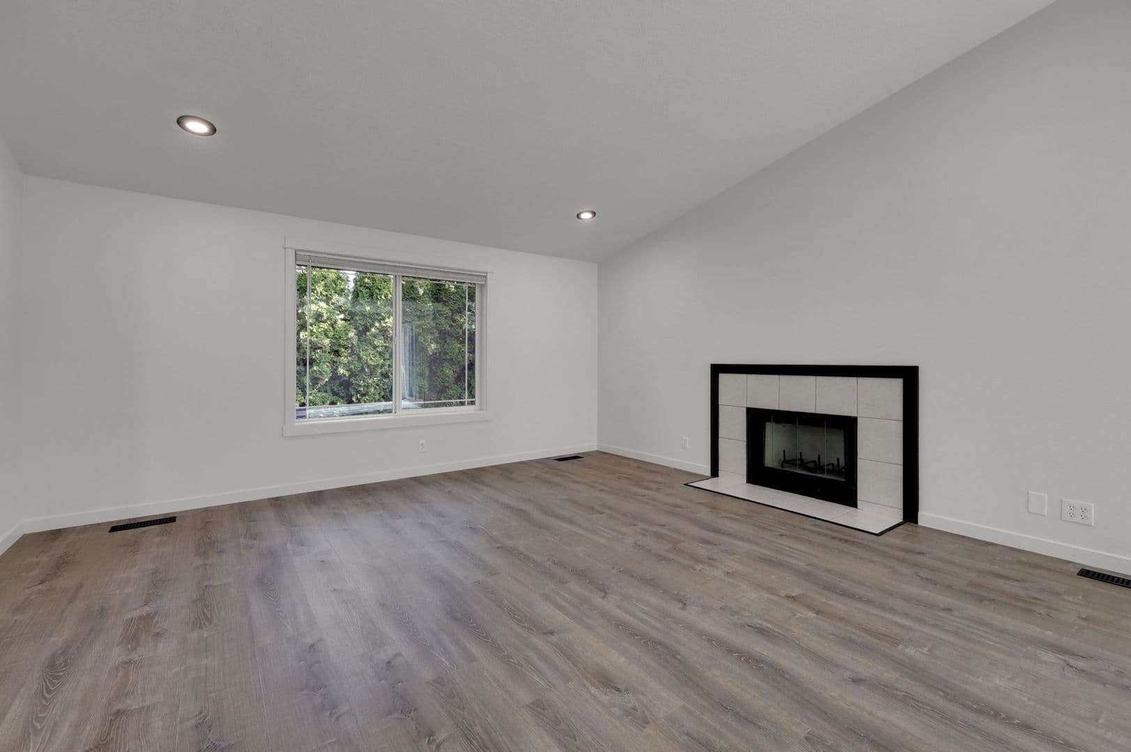 Eugene House: 2170 Crescent Ave.