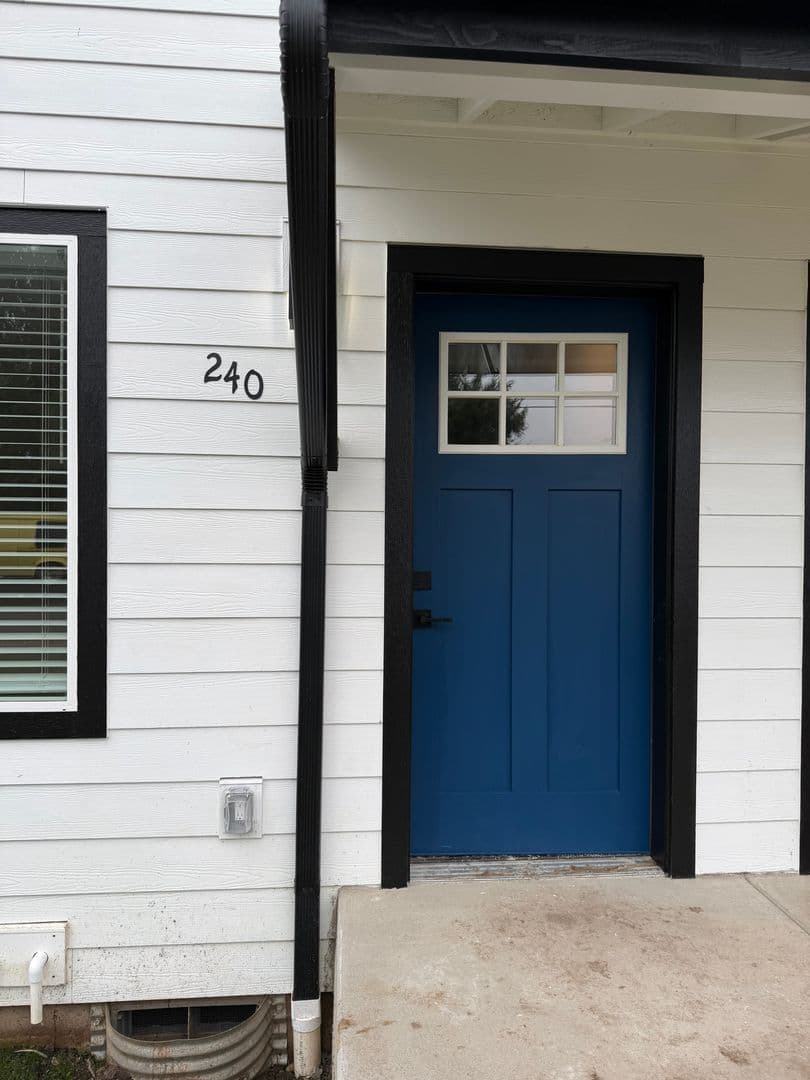Springfield House: 240 N 55th St.