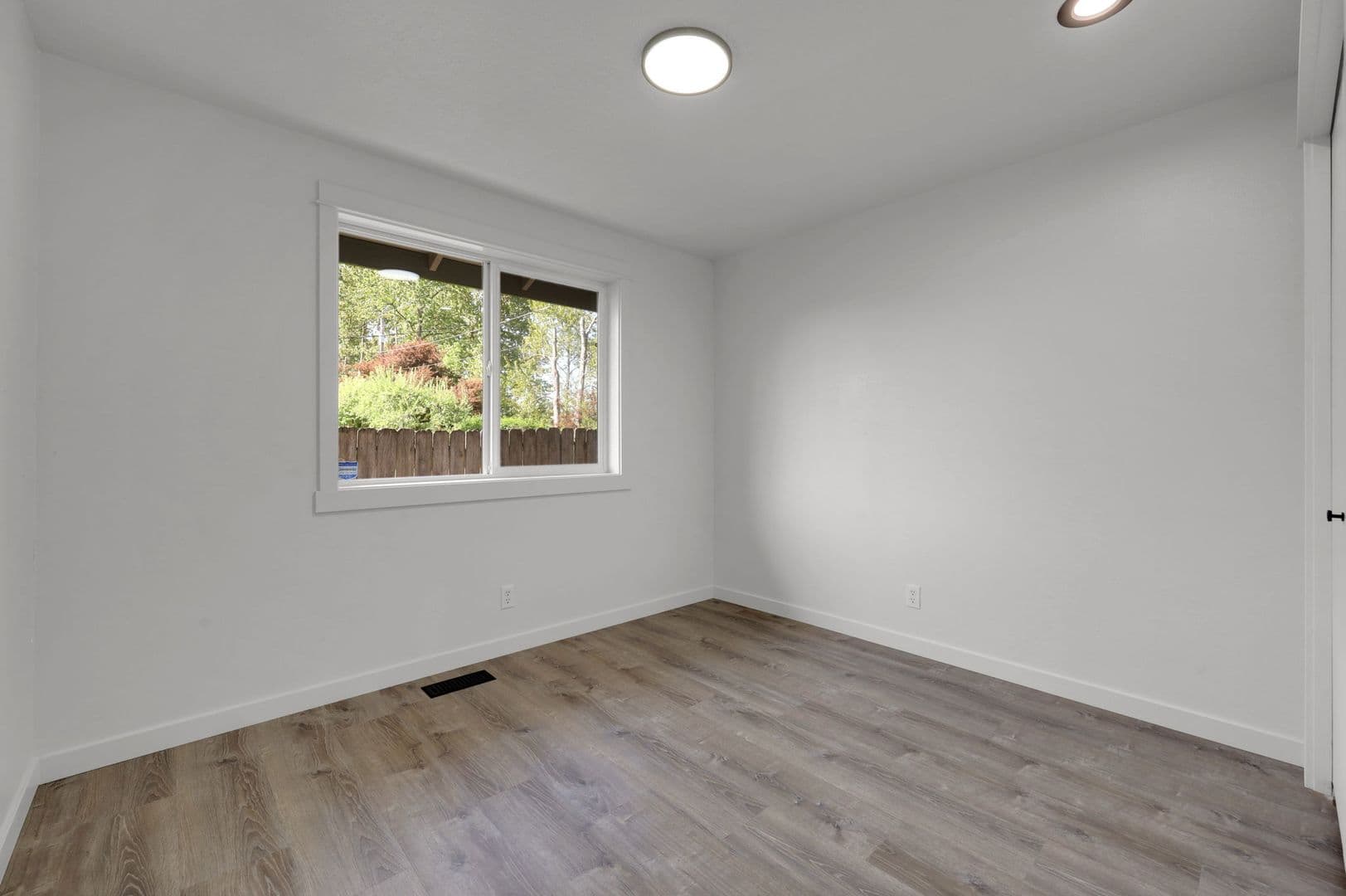 Eugene House: 2170 Crescent Ave.
