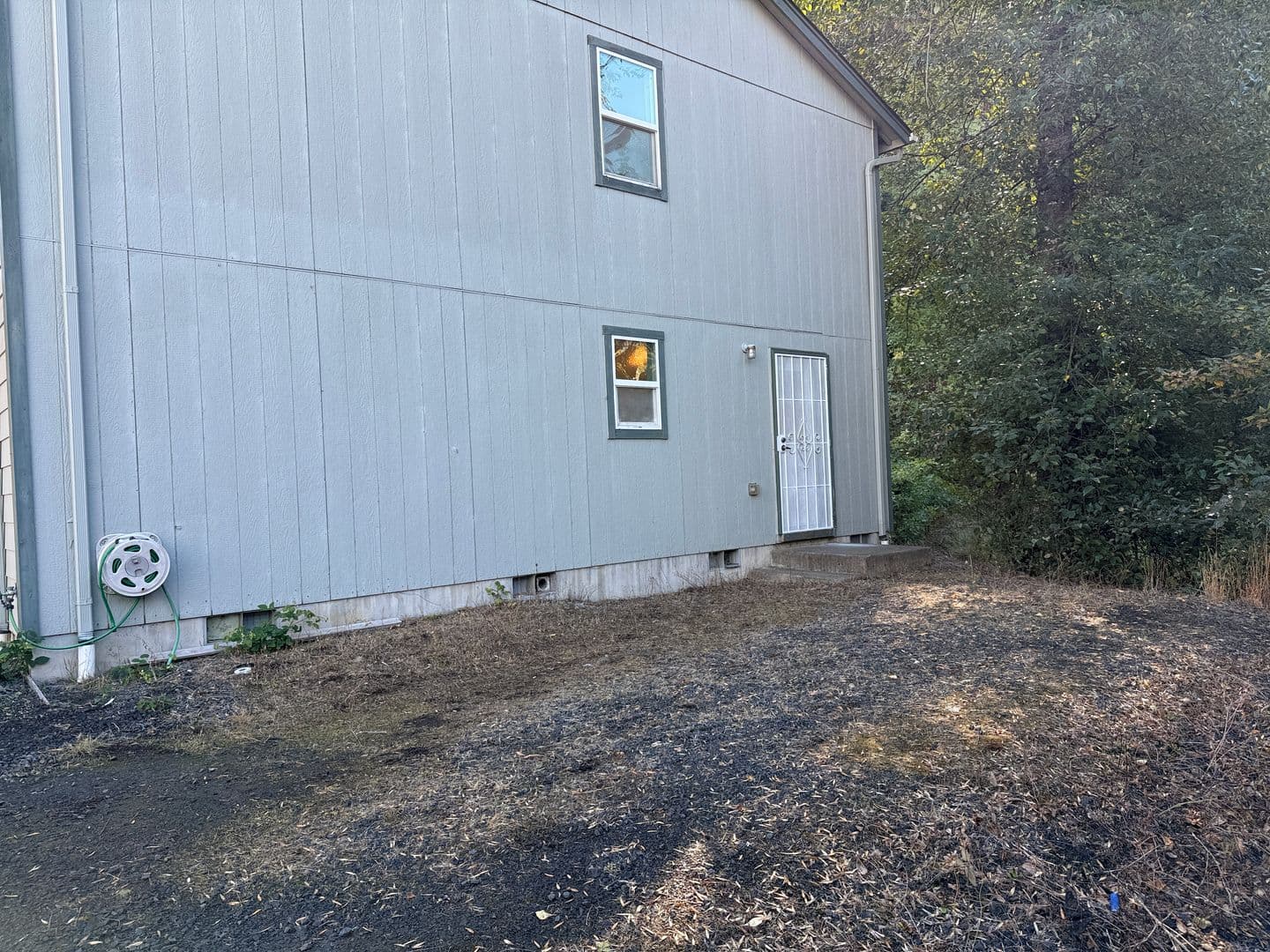 Springfield House: 5941 Aster St