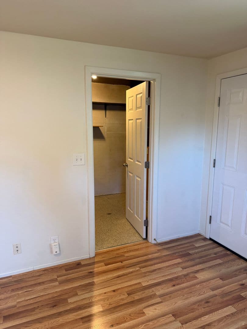 Eugene House: 3135 W 14th Ave