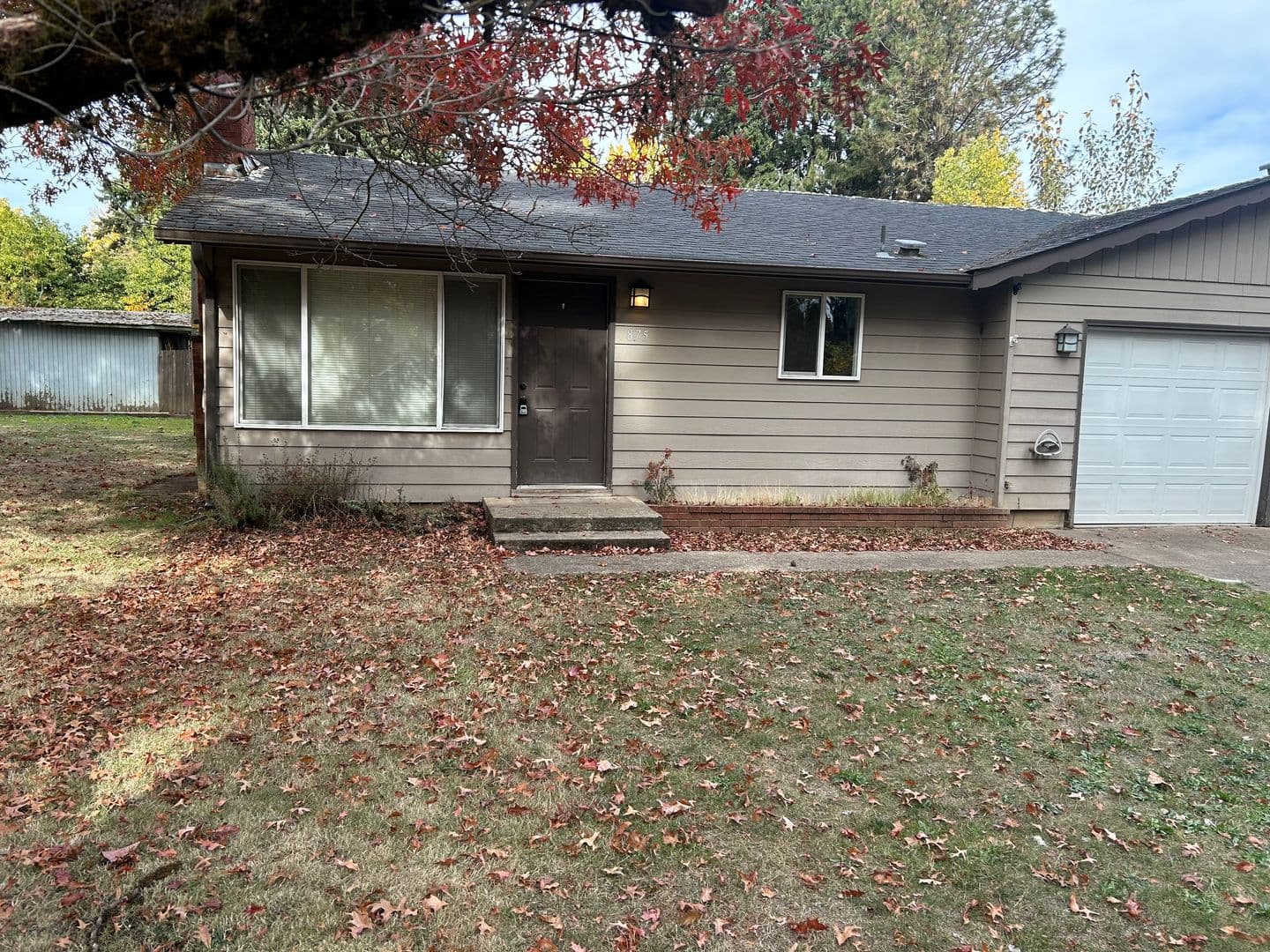 Eugene House: 875 Horn Ln