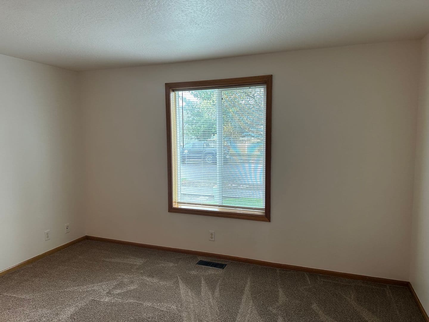 Eugene House: 2975 Matt Dr.