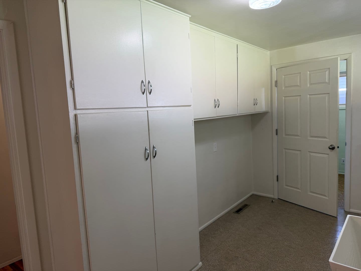 Eugene House: 3135 W 14th Ave