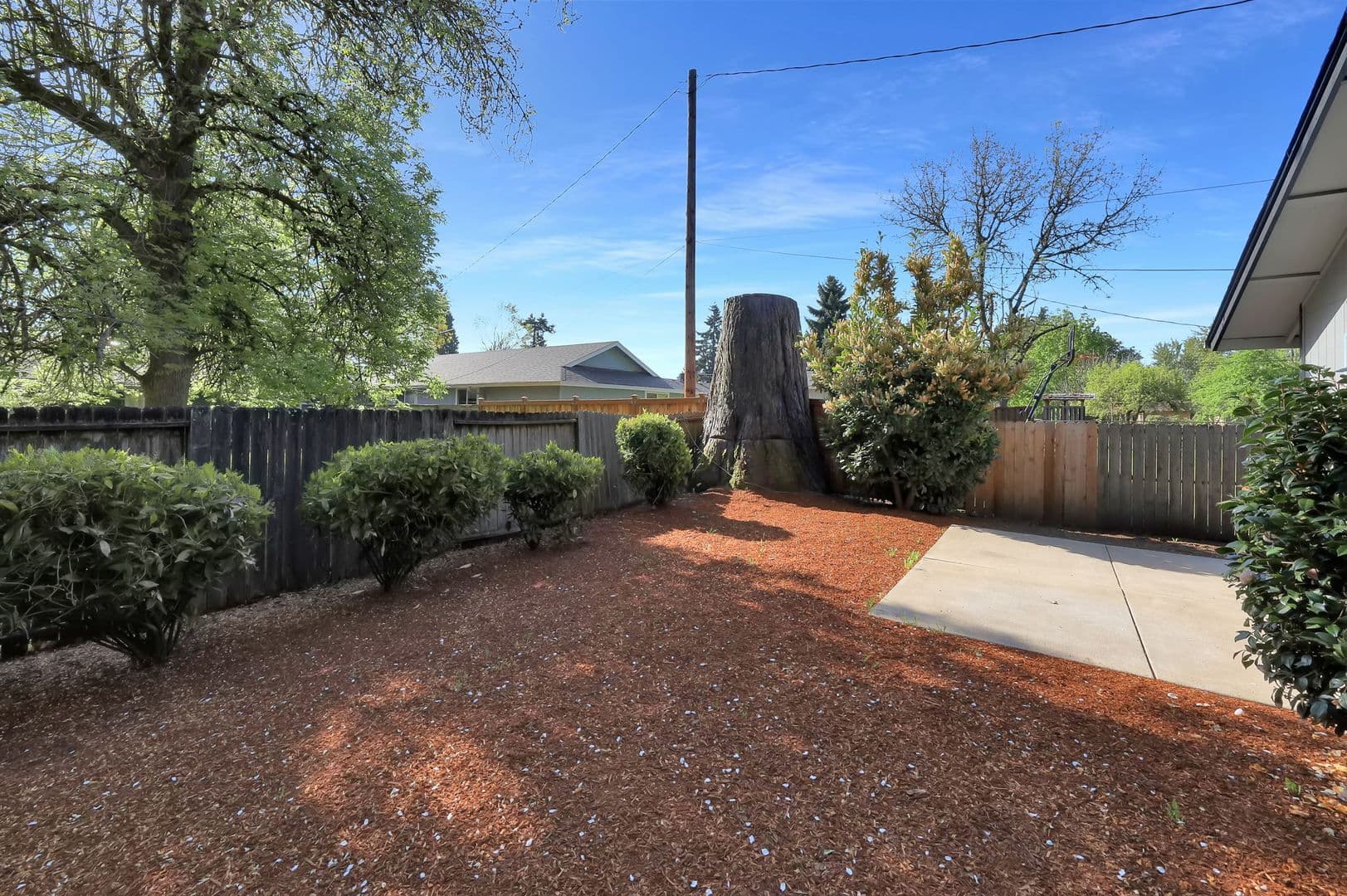 Eugene House: 2170 Crescent Ave.