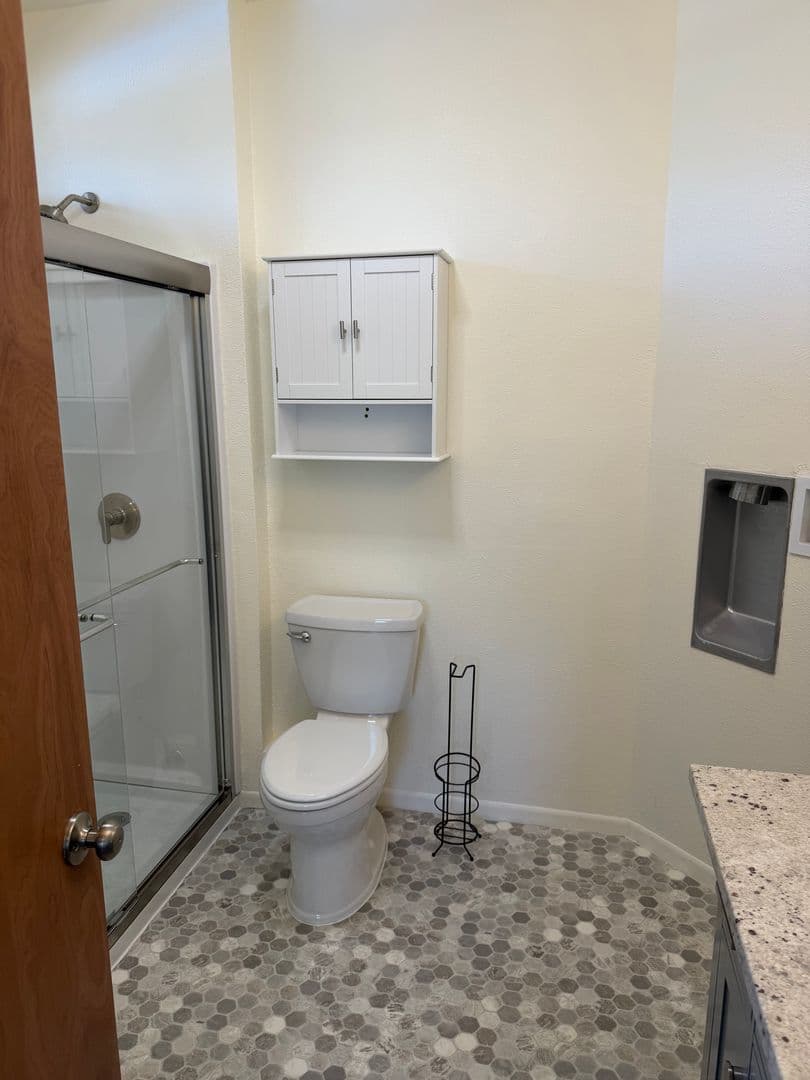 Springfield House: 579 N 51st St