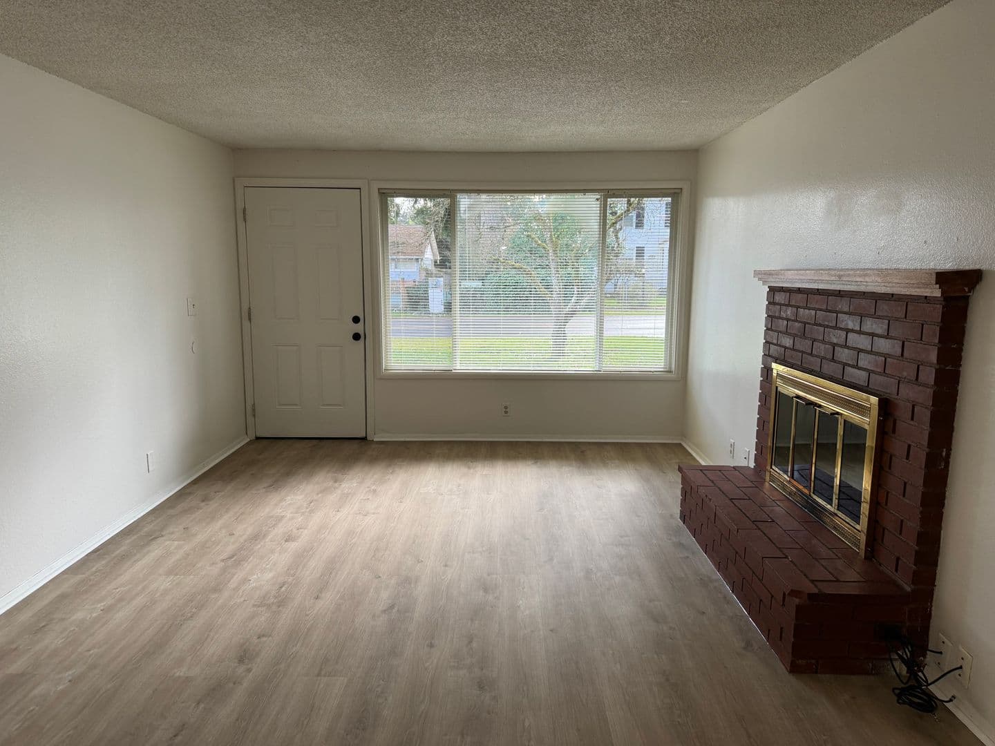 Eugene House: 875 Horn Ln
