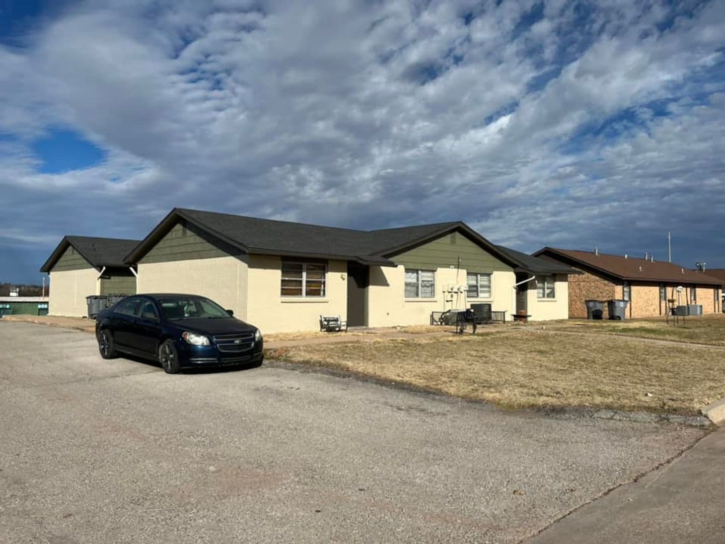 Lawton Apartment: 6709 SW Beta Ave