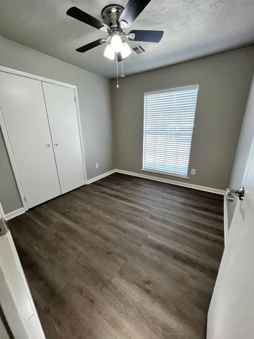 Lawton House: 6408 NW Oak