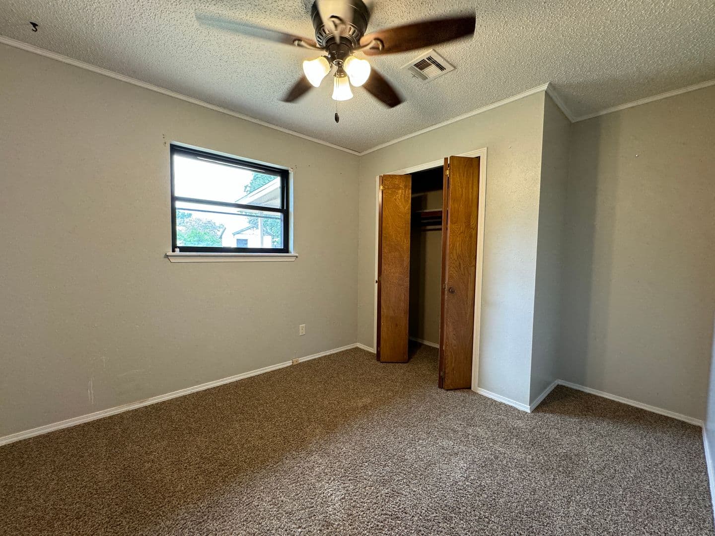 Lawton House: 5706 NW Chestnut