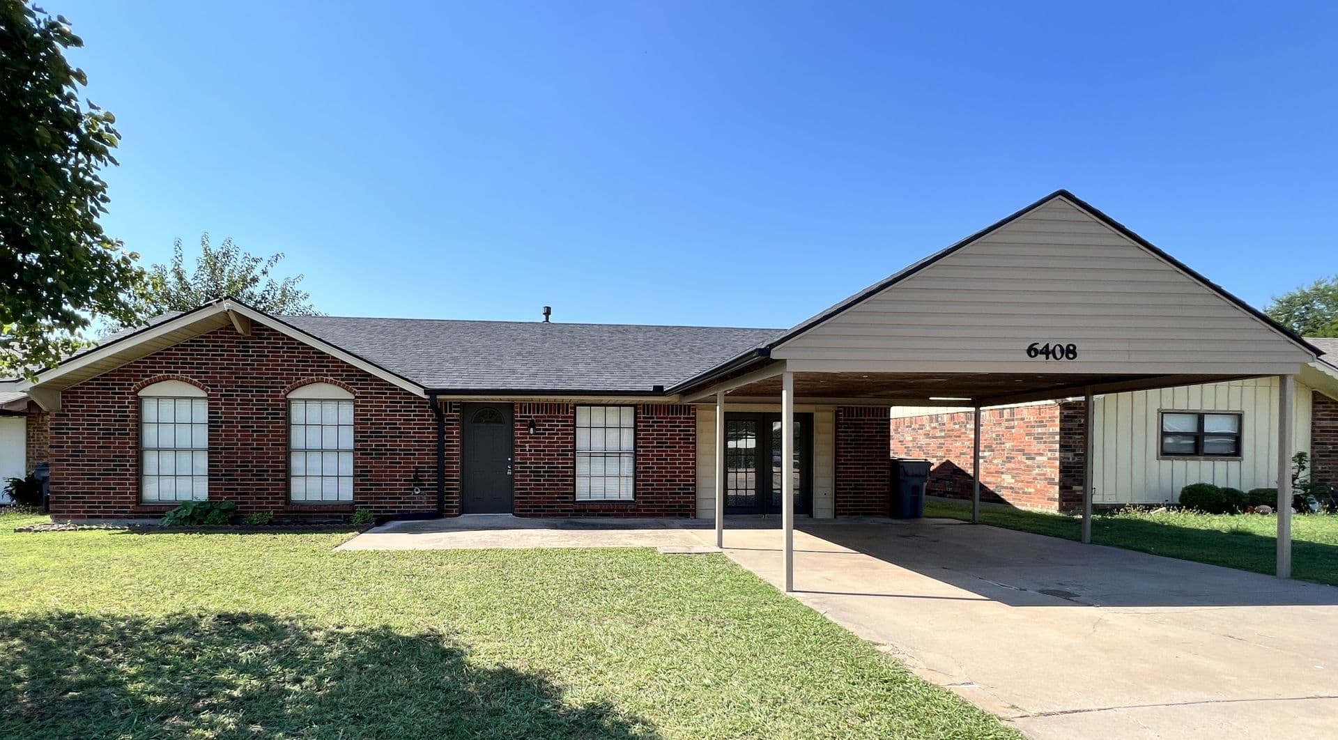 Lawton House: 6408 NW Oak