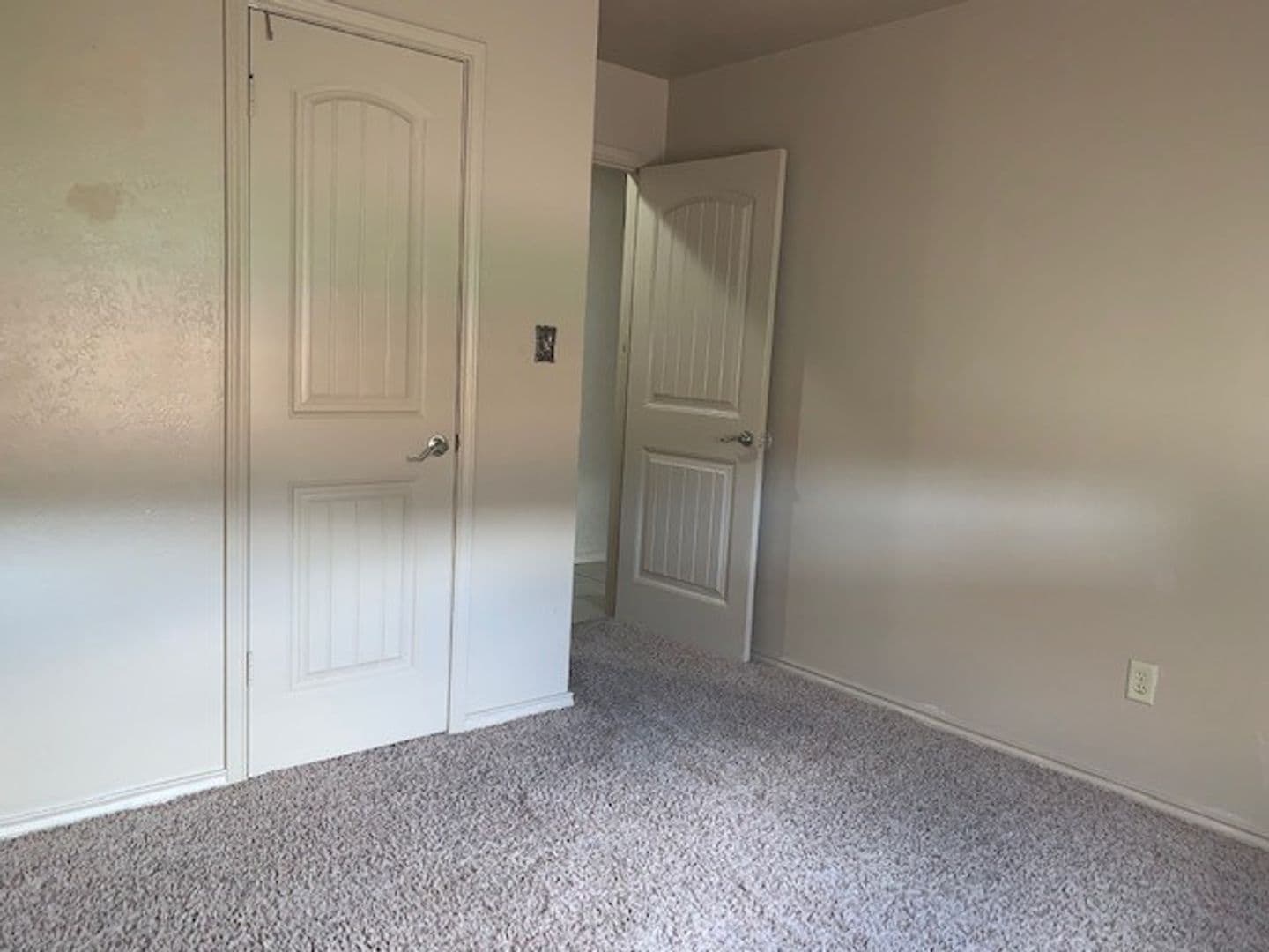 Lawton House: 5005 SE Kincaid