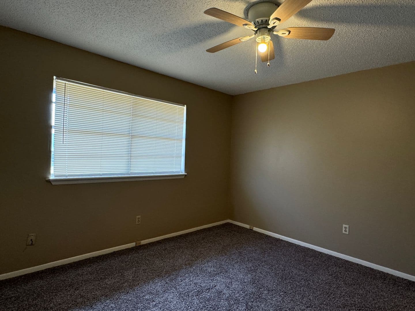Lawton Apartment: 6607 NW Denver