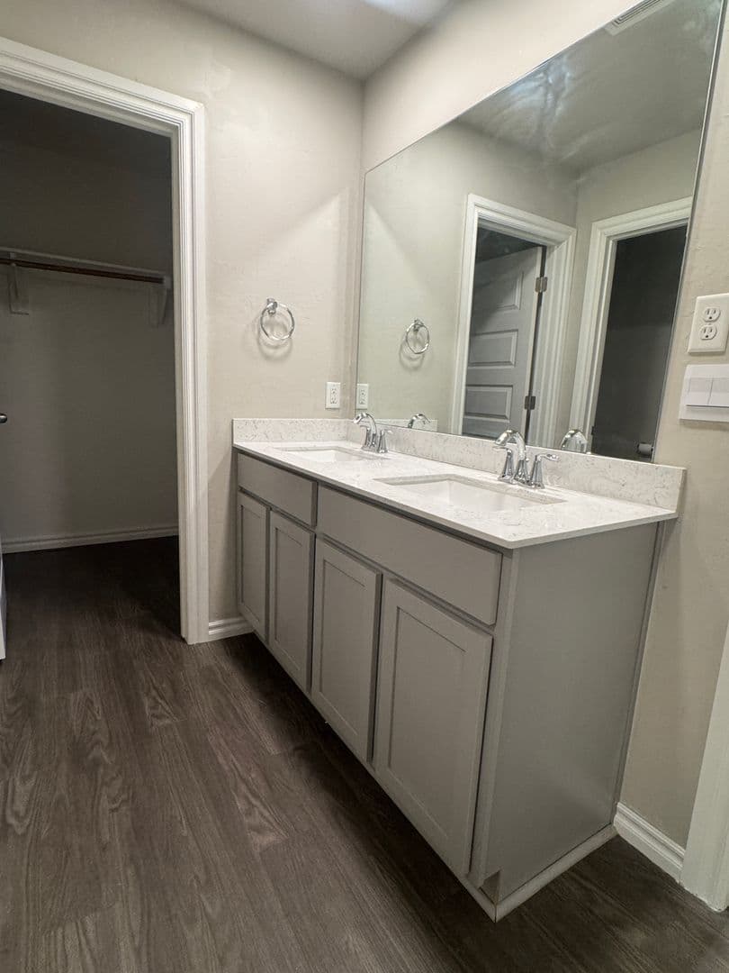 Lawton House: 4414 SW Christina Ct