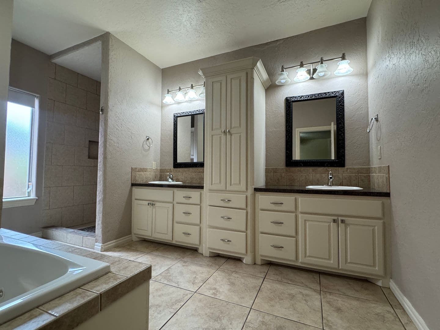 Lawton House: 4413 NW Wolf Creek