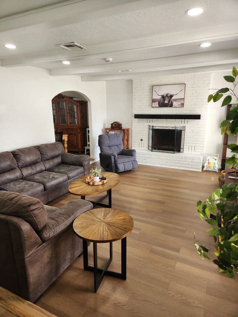 Lawton House: 5725 NW Cedarwood