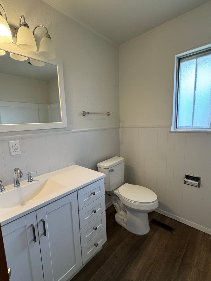 Lawton House: 3907 NW Denver
