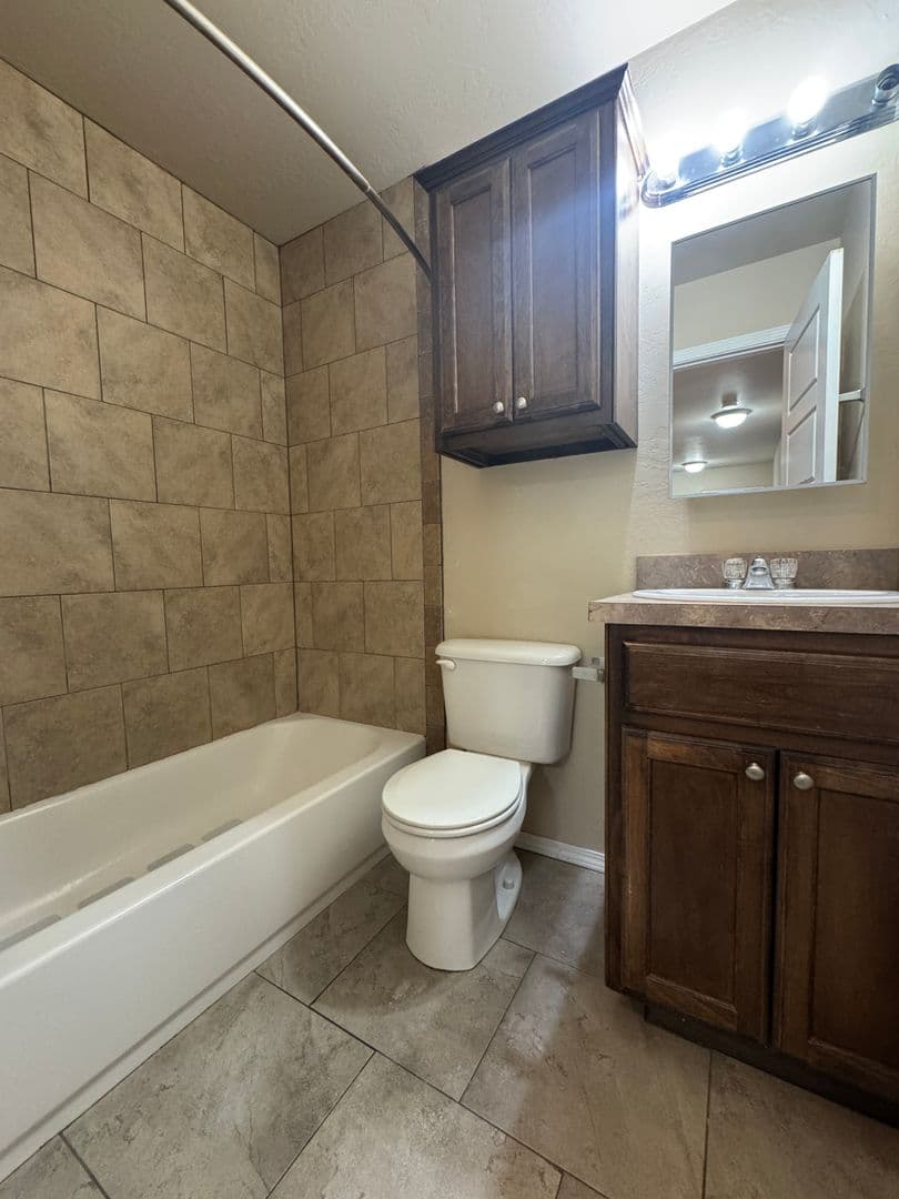 Lawton House: 1305 SW Washington