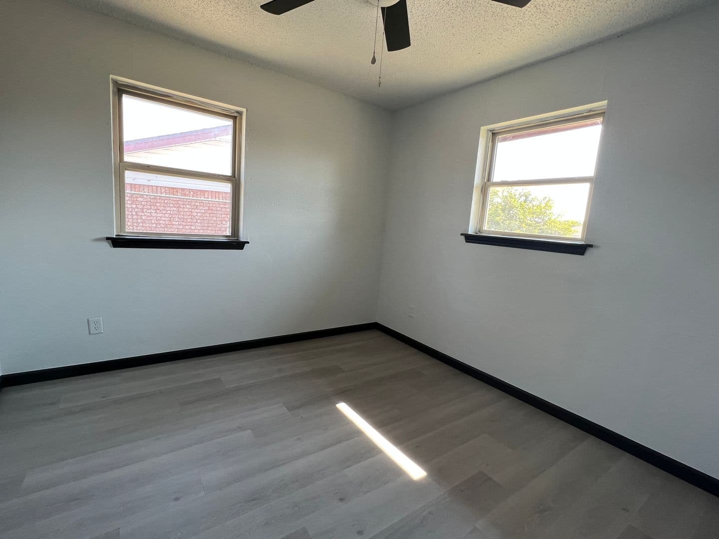 Lawton House: 1618 SE Clover Ln