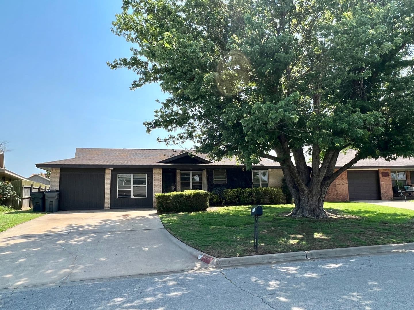 Lawton House: 4722 SE Mieling Dr